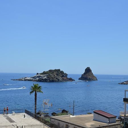 B&B Ciclopi Aci Castello Exteriör bild