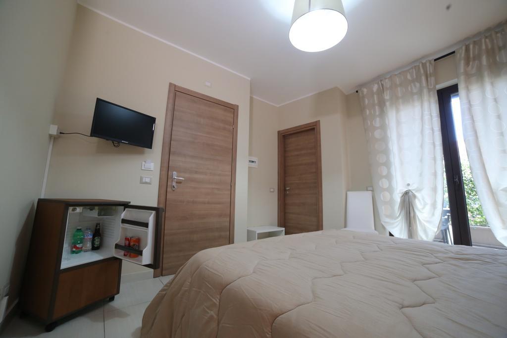 B&B Ciclopi Aci Castello Exteriör bild