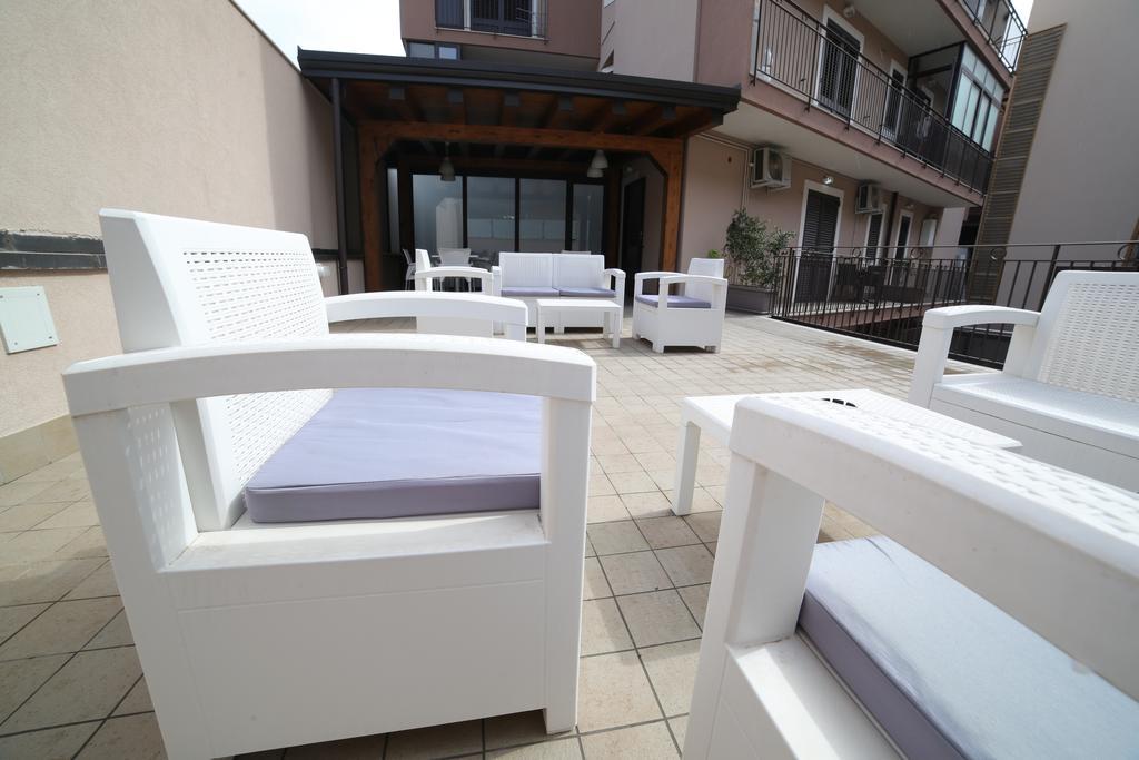 B&B Ciclopi Aci Castello Exteriör bild
