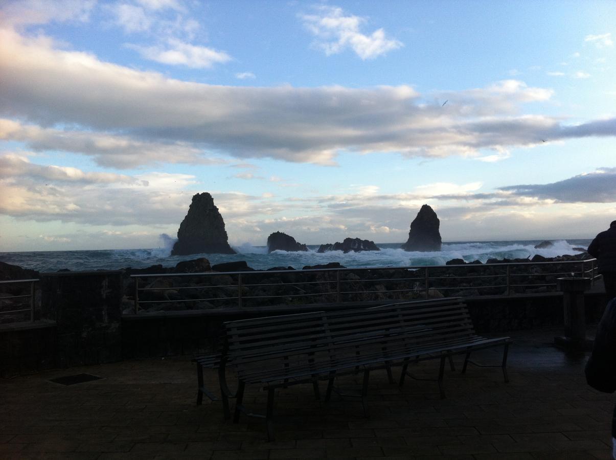 B&B Ciclopi Aci Castello Exteriör bild