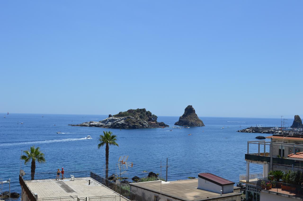 B&B Ciclopi Aci Castello Exteriör bild